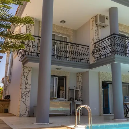 Sakiz Kizi Butik Otel Alacati Hotel