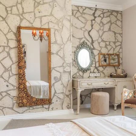 Sakiz Kizi Butik Otel Alacati *