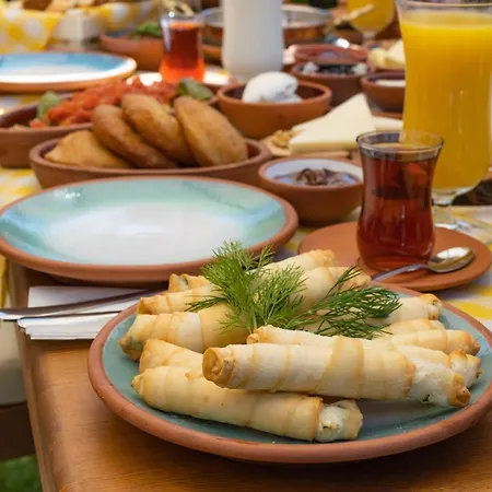Sakiz Kizi Butik Otel Alacati * Кешме